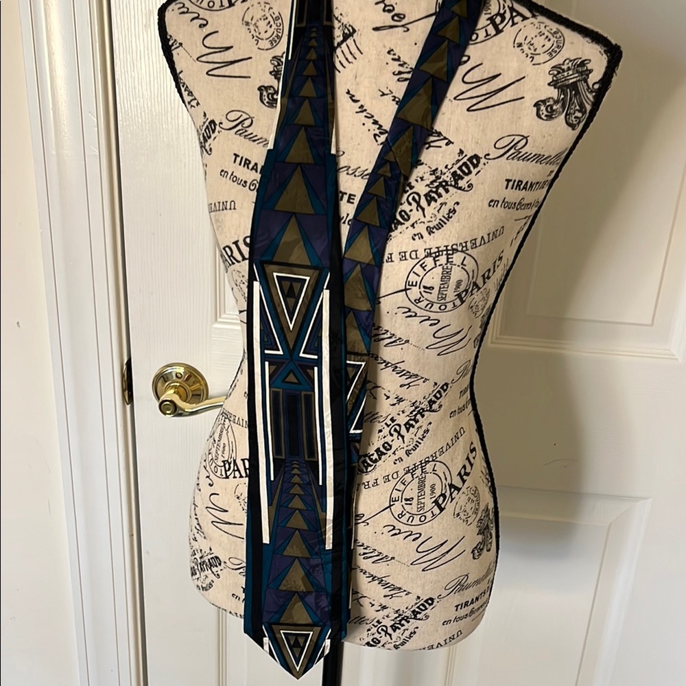 Elegant Blue and Black Tie with Artistic Design vintage silk